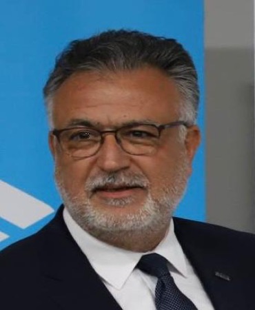 海軍少将 Levent Kerim Uça